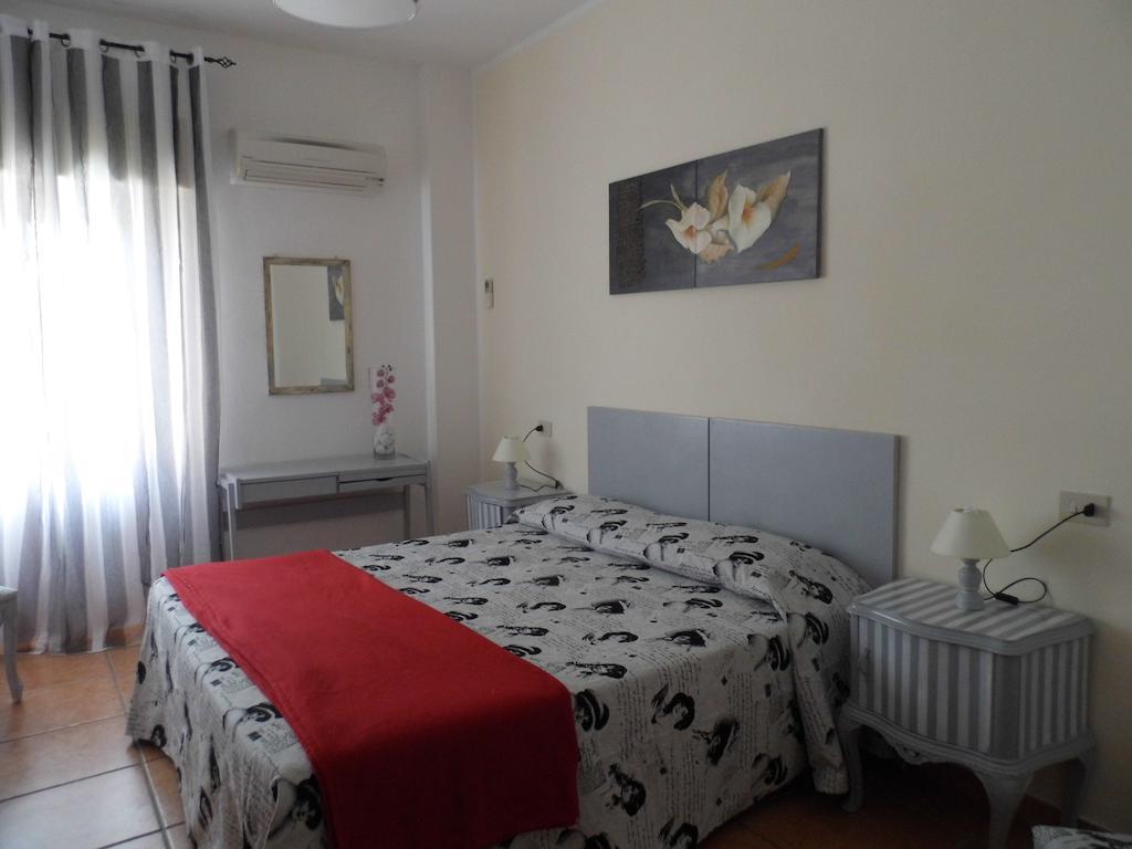Lina Hotel Stintino Cameră foto